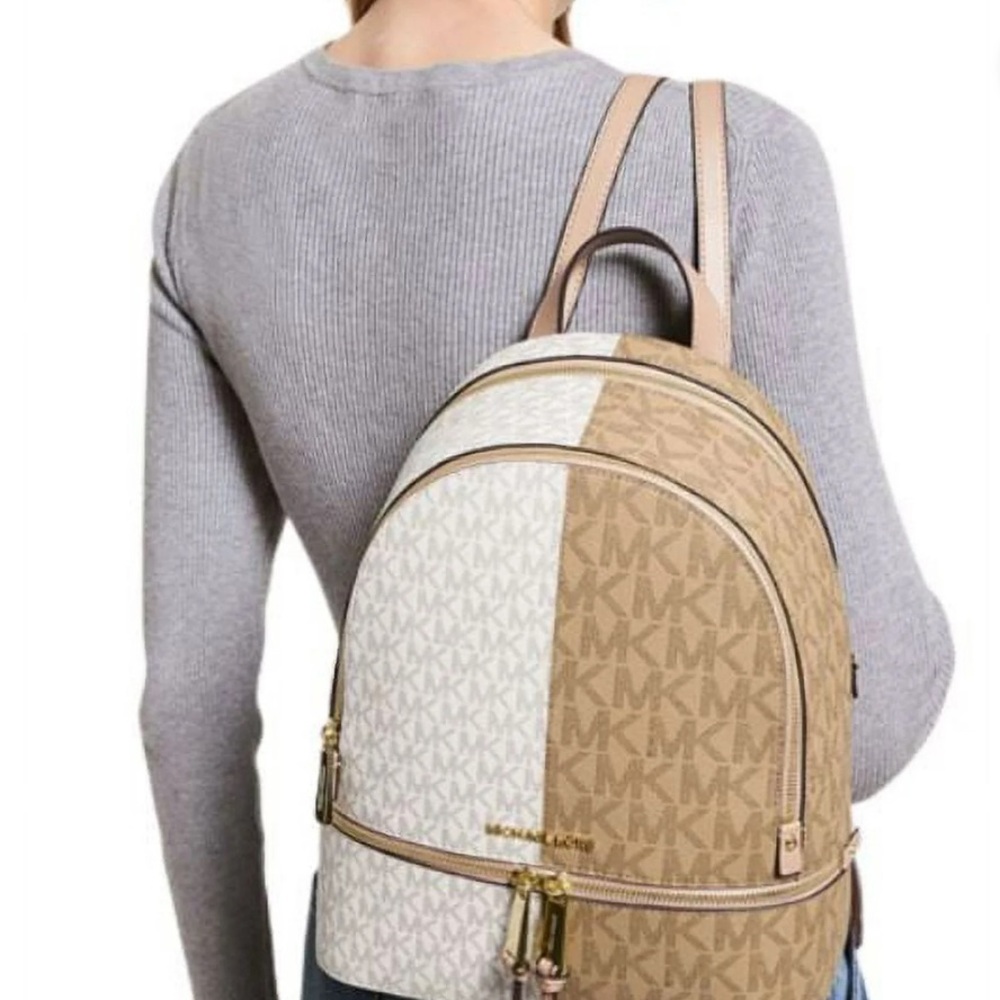 ♥️NWT Michael Kors Womens Rhea Zip Medium Backpack Vanilla Multi♥️ - Picture 10 of 12